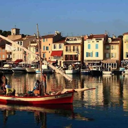 Magnifique Studio Cassis Luaran gambar